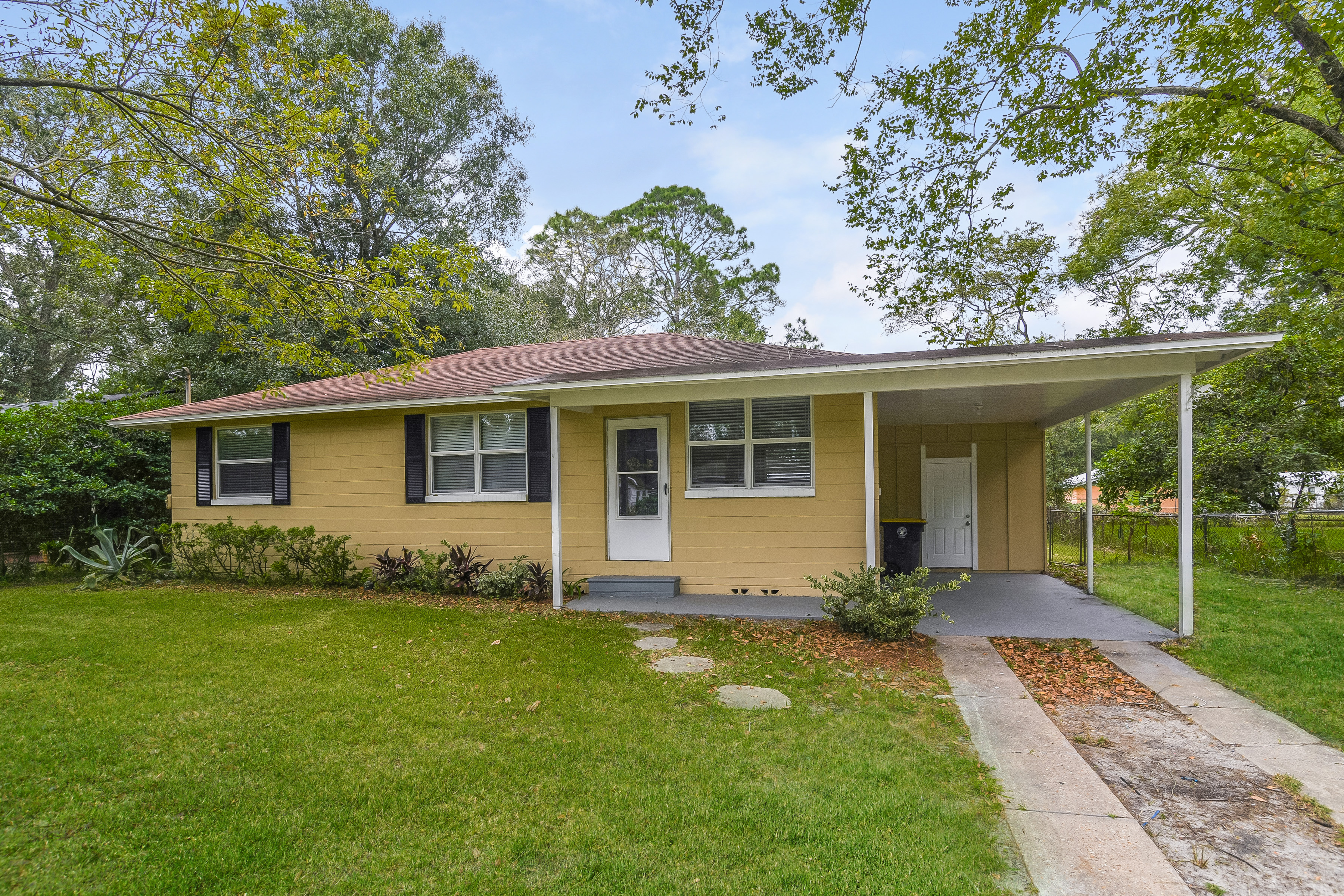5377 Poppy Dr Jacksonville, FL 32205